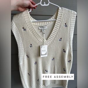 FREE ASSEMBLY NEW Cotton Vest with Flowers